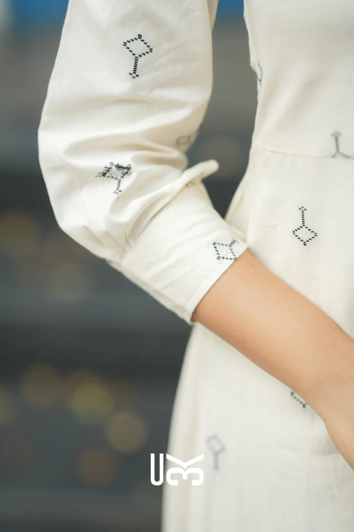 Diaa Handloom White Co-ord Set - Image 3