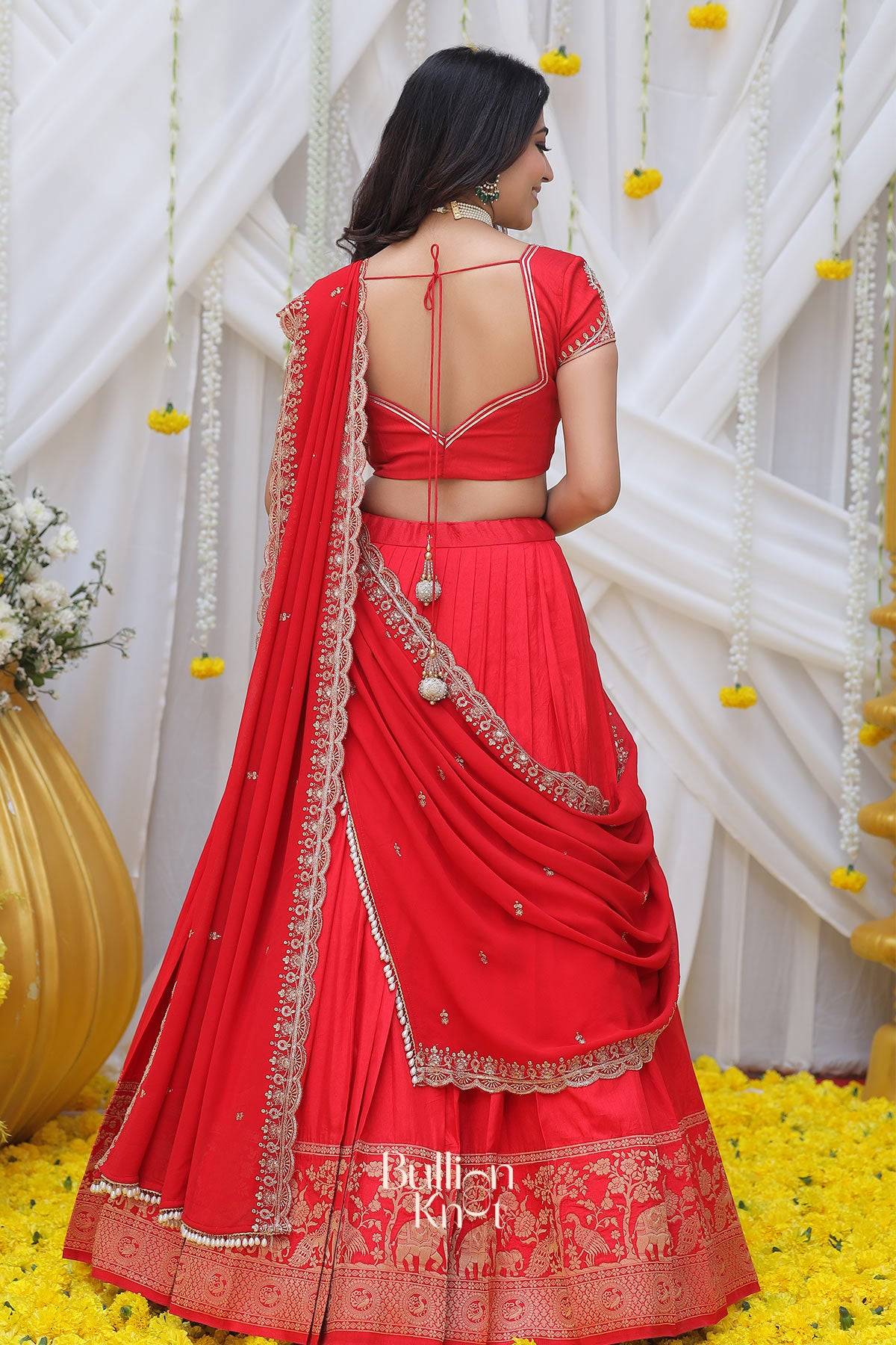 Maharani Red Lehenga Set - Image 4