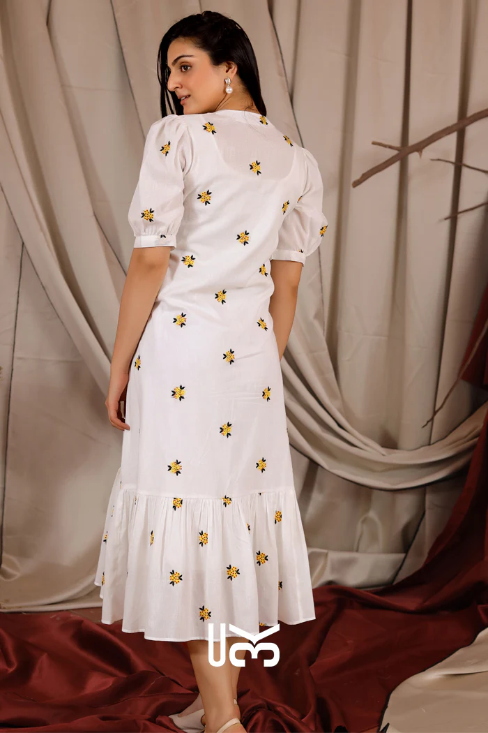 Micheal Summer White Chinses Collar Midi Dress - Image 6
