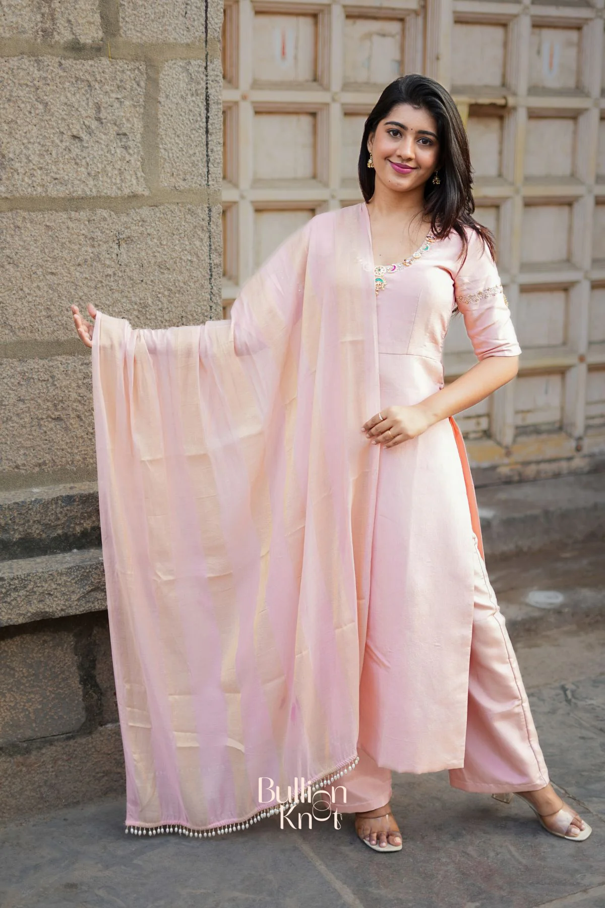 Noor Jadau Peach U-neckline Suit Set - Image 4