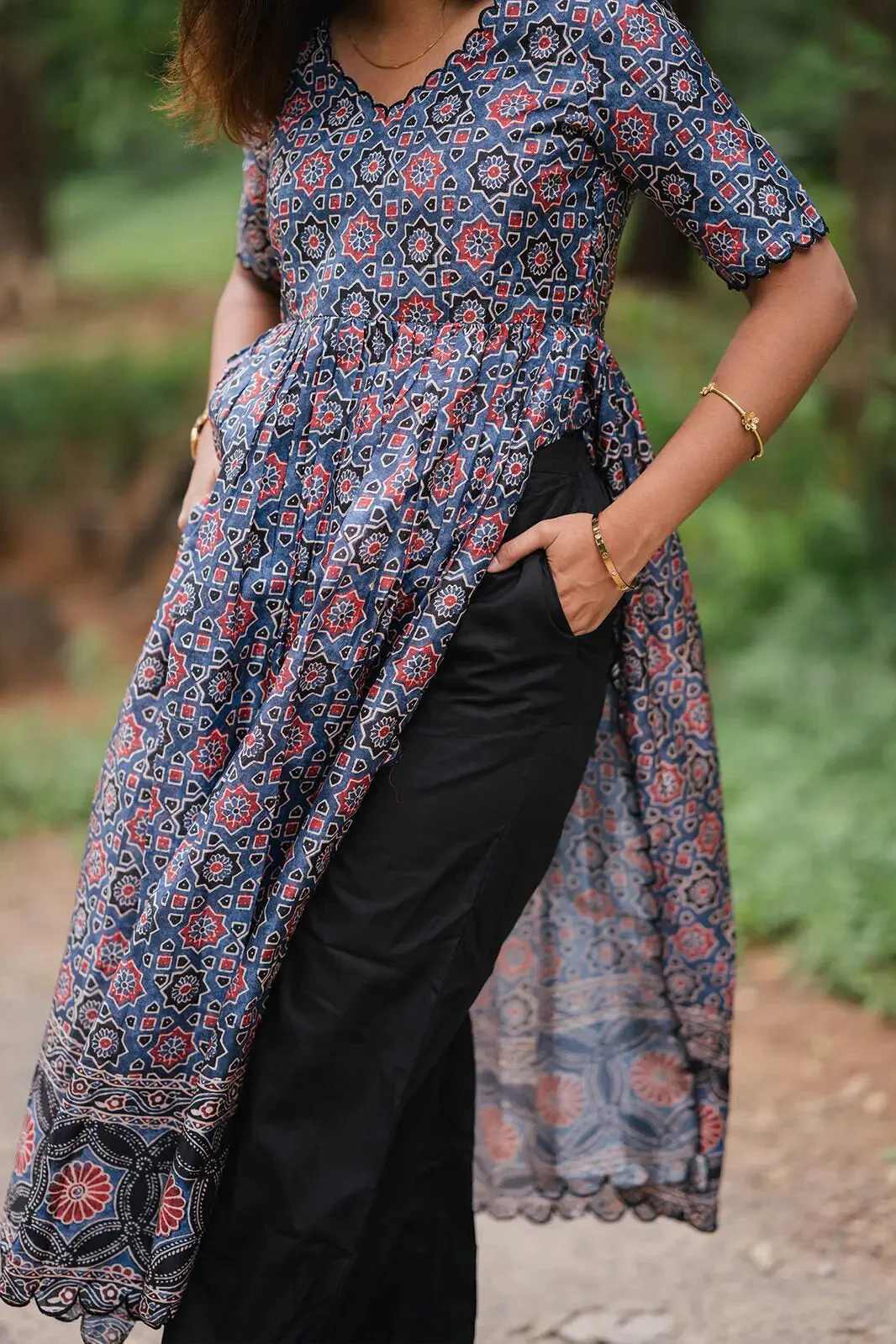 Piyo Ajarakh Kurta Set in Blue - Image 3