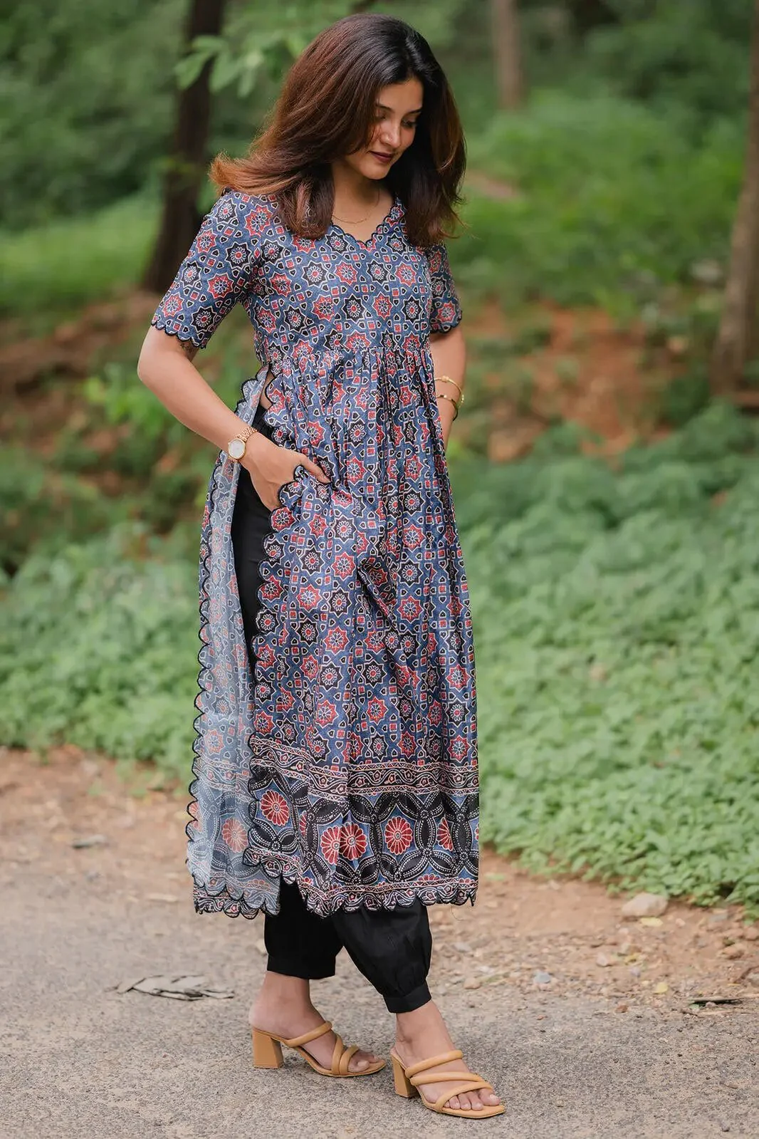Piyo Ajarakh Kurta Set in Blue - Image 7