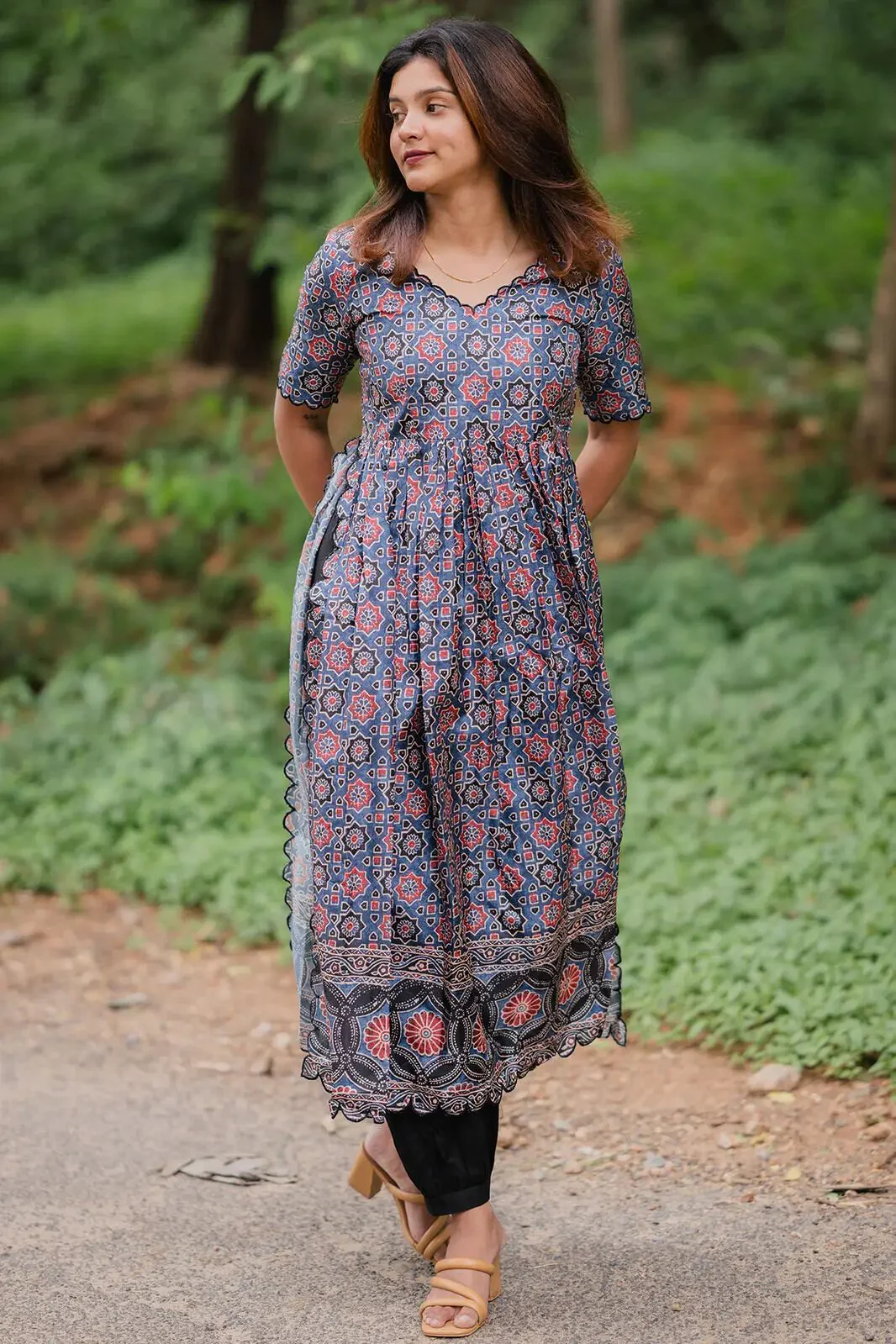 Piyo Ajarakh Kurta Set in Blue - Image 8