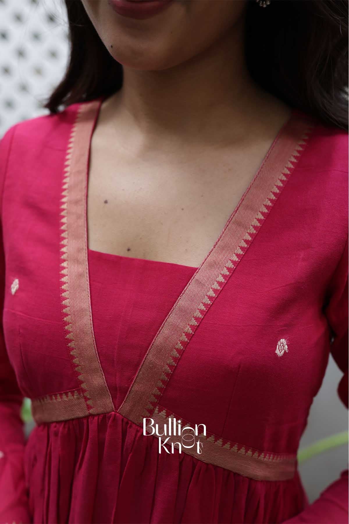 Rangika Rani Pink Handloom Kurta Set for Festive Occasions - Image 4