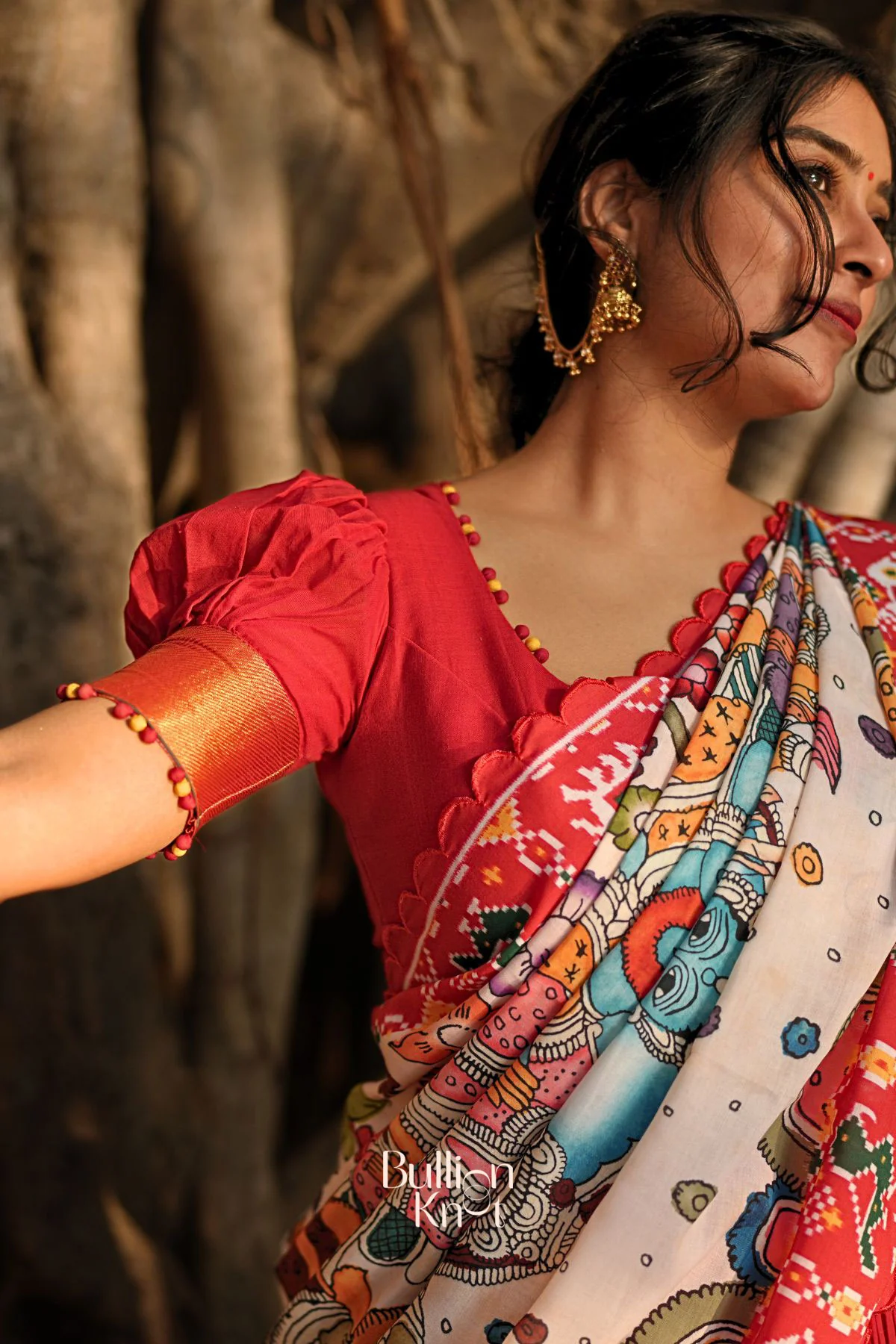 Revti Handloom Half Saree in Red - Image 4